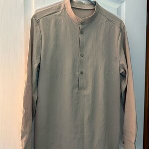 Women’s Small Beige Tunic Shirt